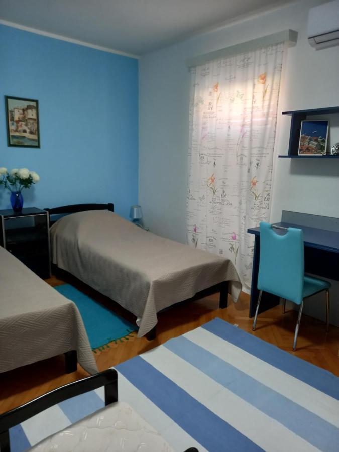 Apartments Sunag Шибеник Екстер'єр фото
