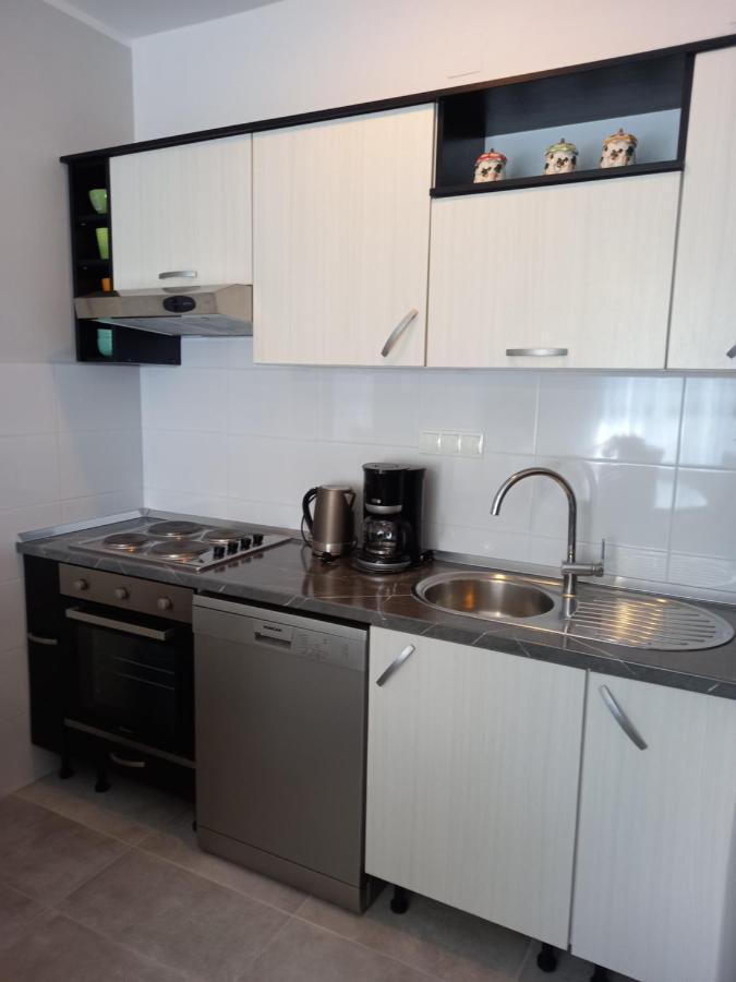 Apartments Sunag Шибеник Екстер'єр фото