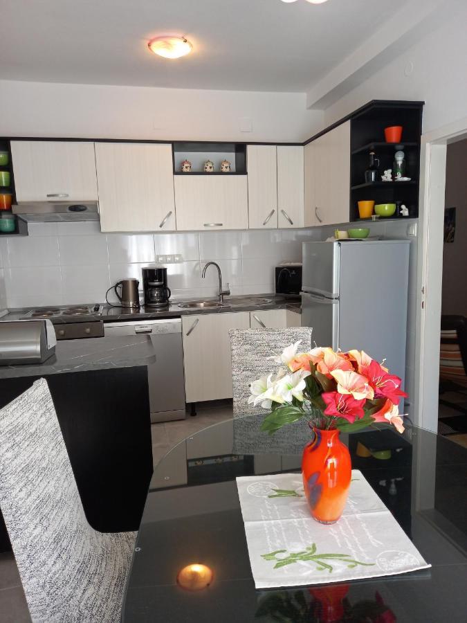Apartments Sunag Шибеник Екстер'єр фото