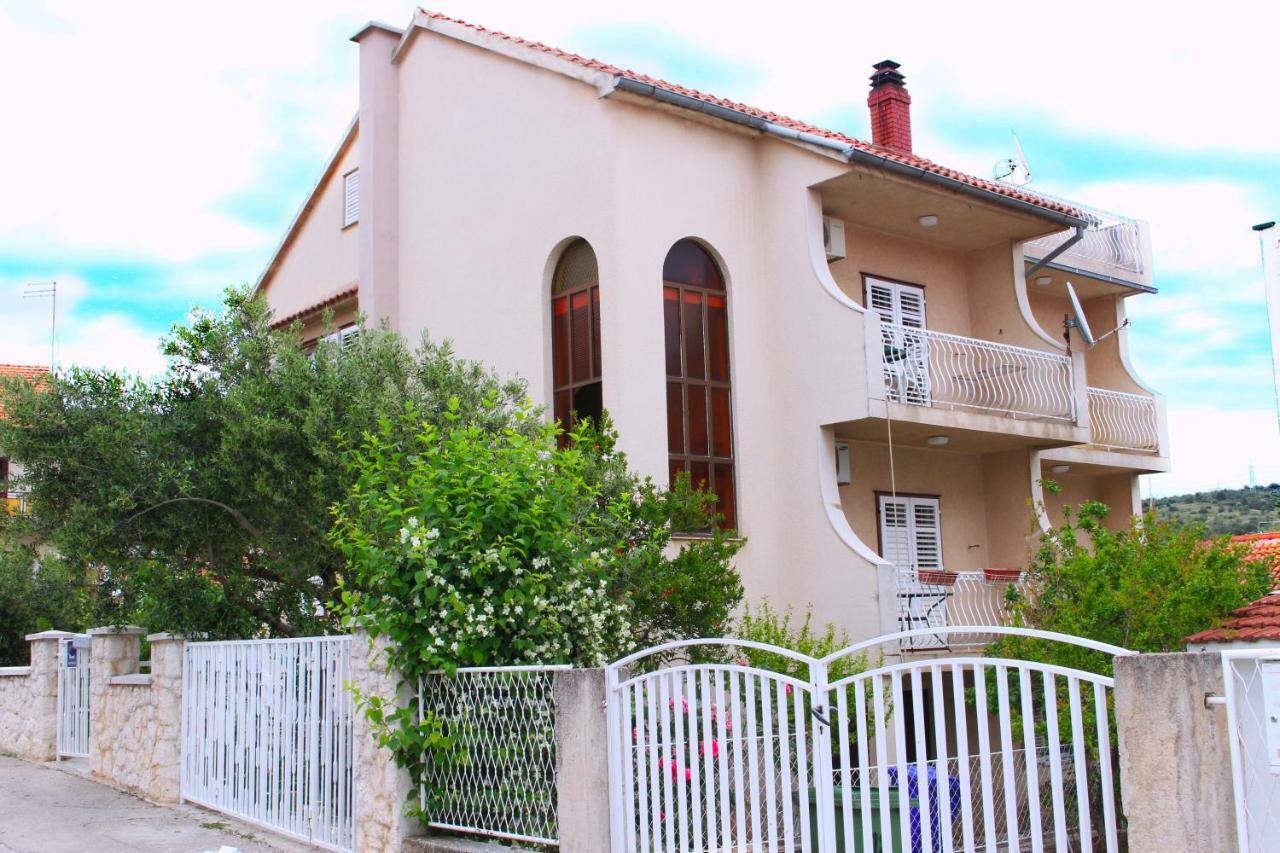 Apartments Sunag Шибеник Екстер'єр фото