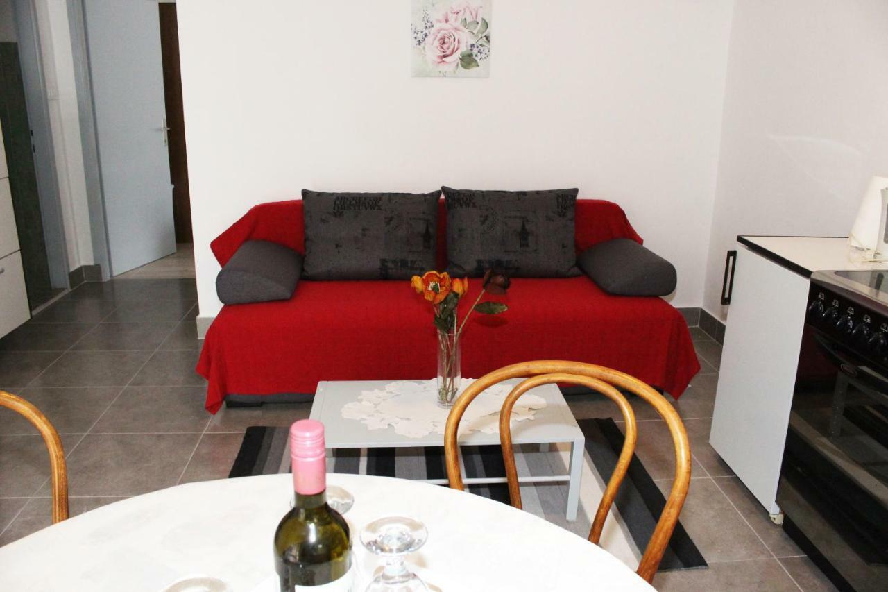 Apartments Sunag Шибеник Екстер'єр фото